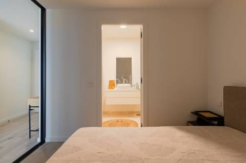 Apartamento T0+1 Mobilado para Arrendamento no Caulinos Residences