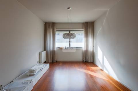 Apartamento T4 Duplex em Condomínio Fechado na Foz do Douro