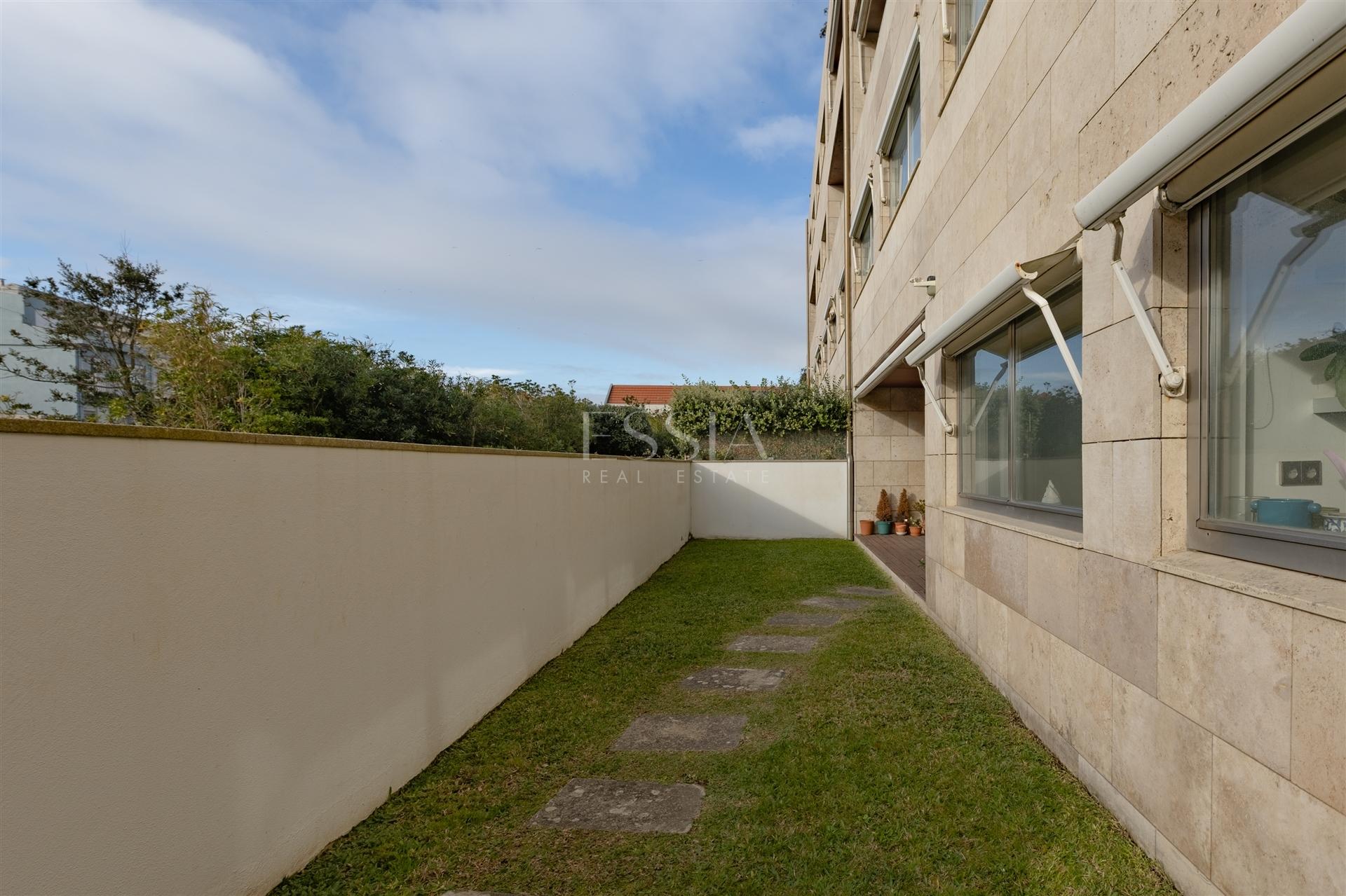 Apartamento T4 Duplex em Condomínio Fechado na Foz do Douro