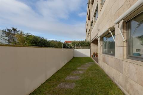 Apartamento T4 Duplex em Condomínio Fechado na Foz do Douro