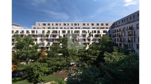 Penthouse T3 Duplex com terraço no Antas Atrium