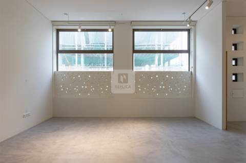 Apartamento T2 Remodelado na Ribeira, Porto