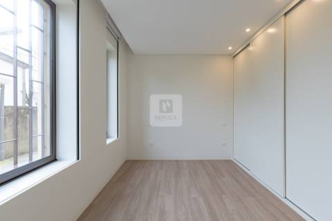 Apartamento T2 Remodelado na Ribeira, Porto