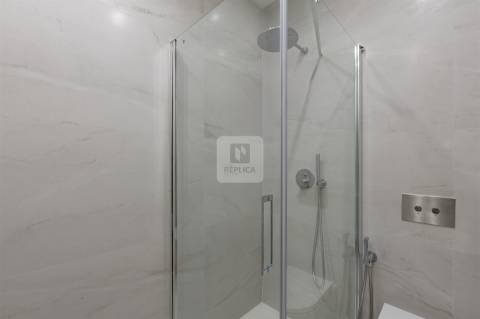 Apartamento T2 Remodelado na Ribeira, Porto