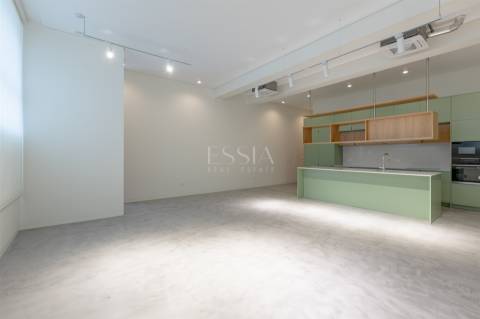 Apartamento T2 Remodelado na Ribeira, Porto