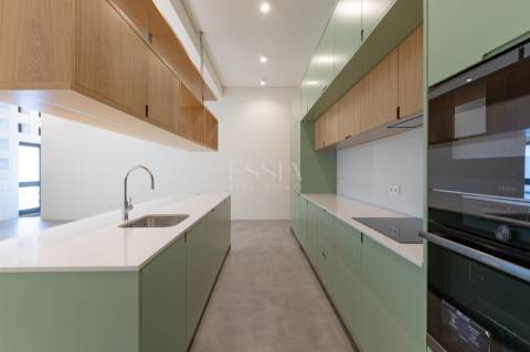 Apartamento T2 Remodelado na Ribeira, Porto