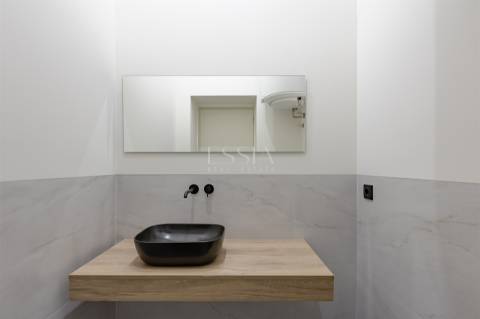 Apartamento T2 Remodelado na Ribeira, Porto