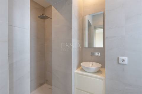 Apartamento T2 Remodelado na Ribeira, Porto