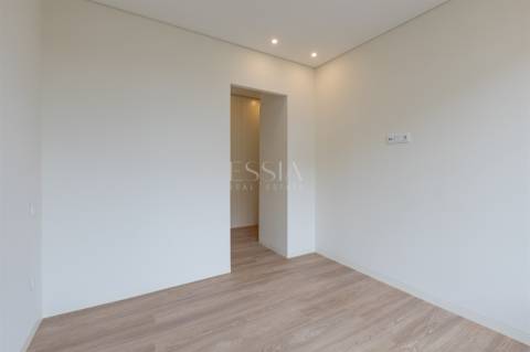 Apartamento T2 Remodelado na Ribeira, Porto