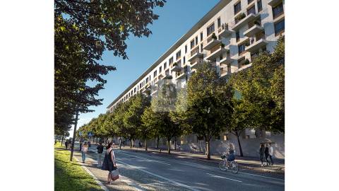 Apartamento T3 com varanda no Antas Atrium