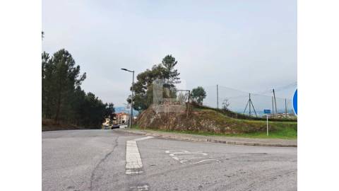 Terreno em Amarante com PIP Aprovado para Unidade de Saúde