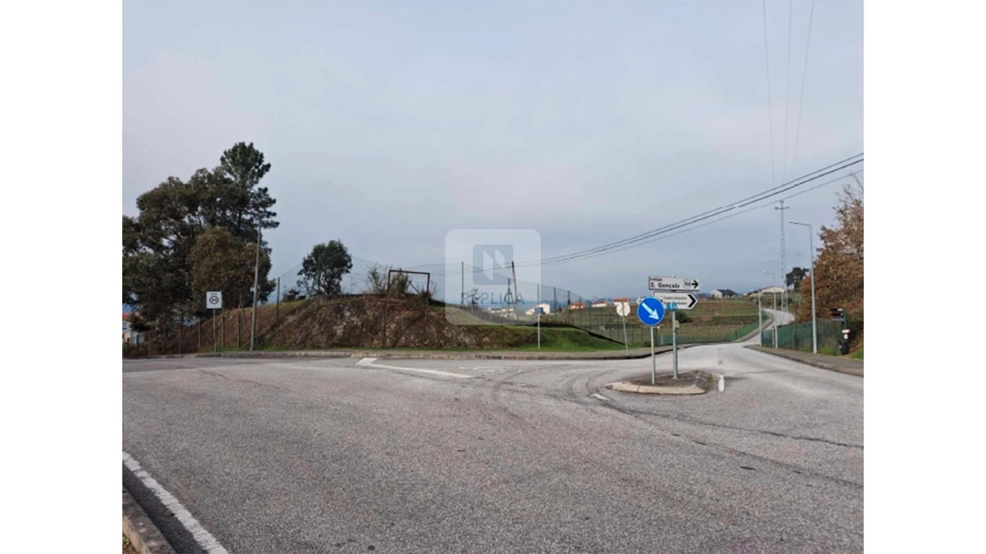 Terreno em Amarante com PIP Aprovado para Unidade de Saúde