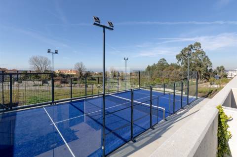 T2 com Varanda em Condomínio com Piscina em Canidelo