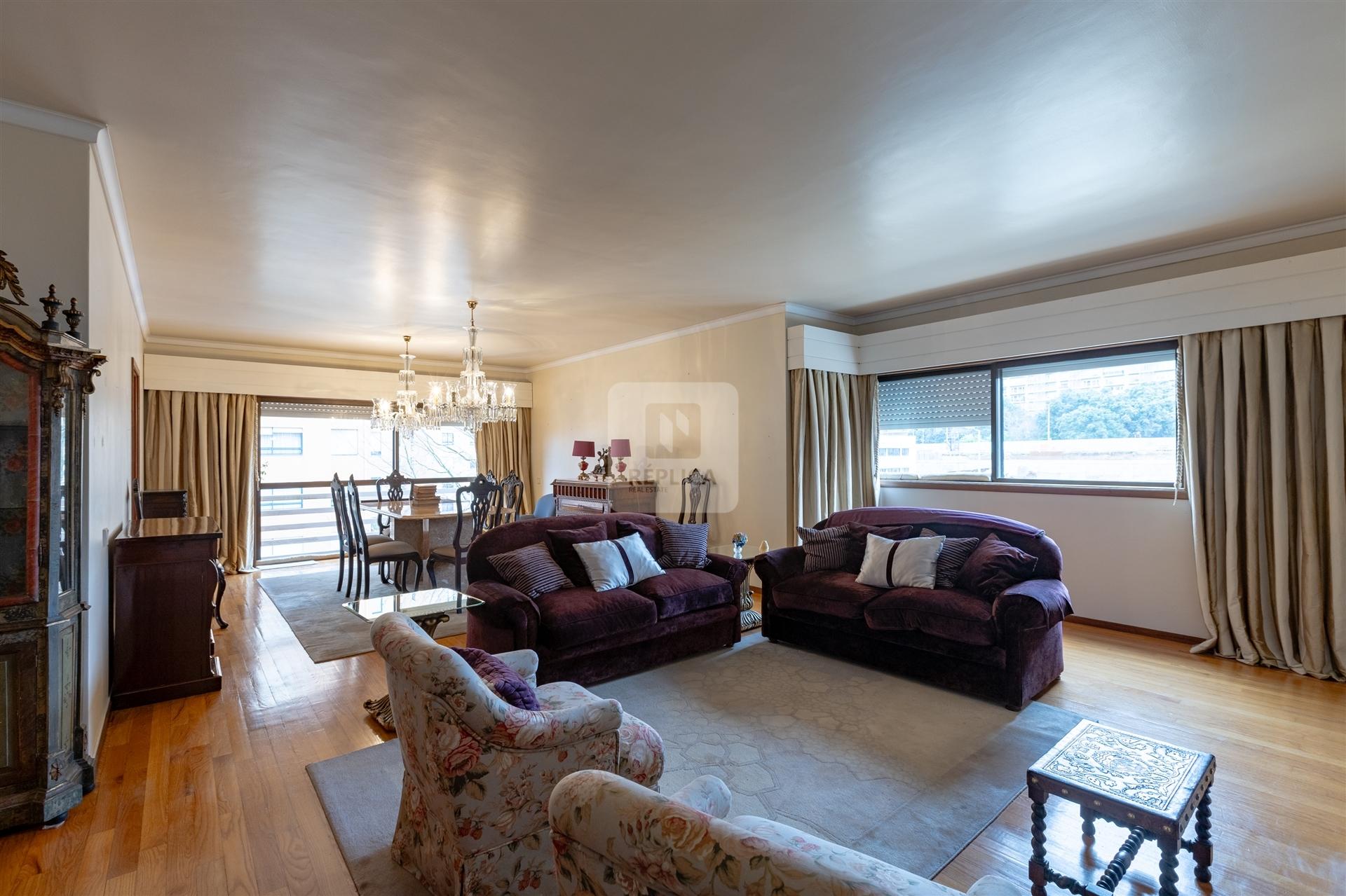 Apartamento T3 nos Jardins d’Arrábida, Vila Nova de Gaia