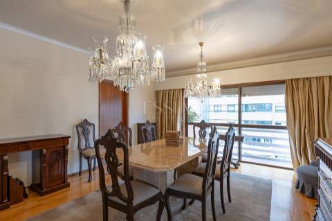 Apartamento T3 nos Jardins d’Arrábida, Vila Nova de Gaia