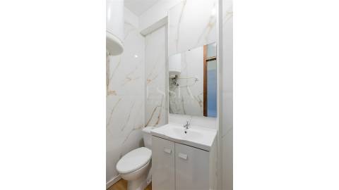 Apartamento T3+1 Remodelado no Bonfim, Porto
