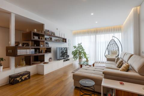 Moradia Térrea de Luxo T4 com Jardim e Terraço na Senhora da Hora