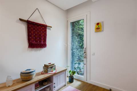 Moradia Térrea de Luxo T4 com Jardim e Terraço na Senhora da Hora