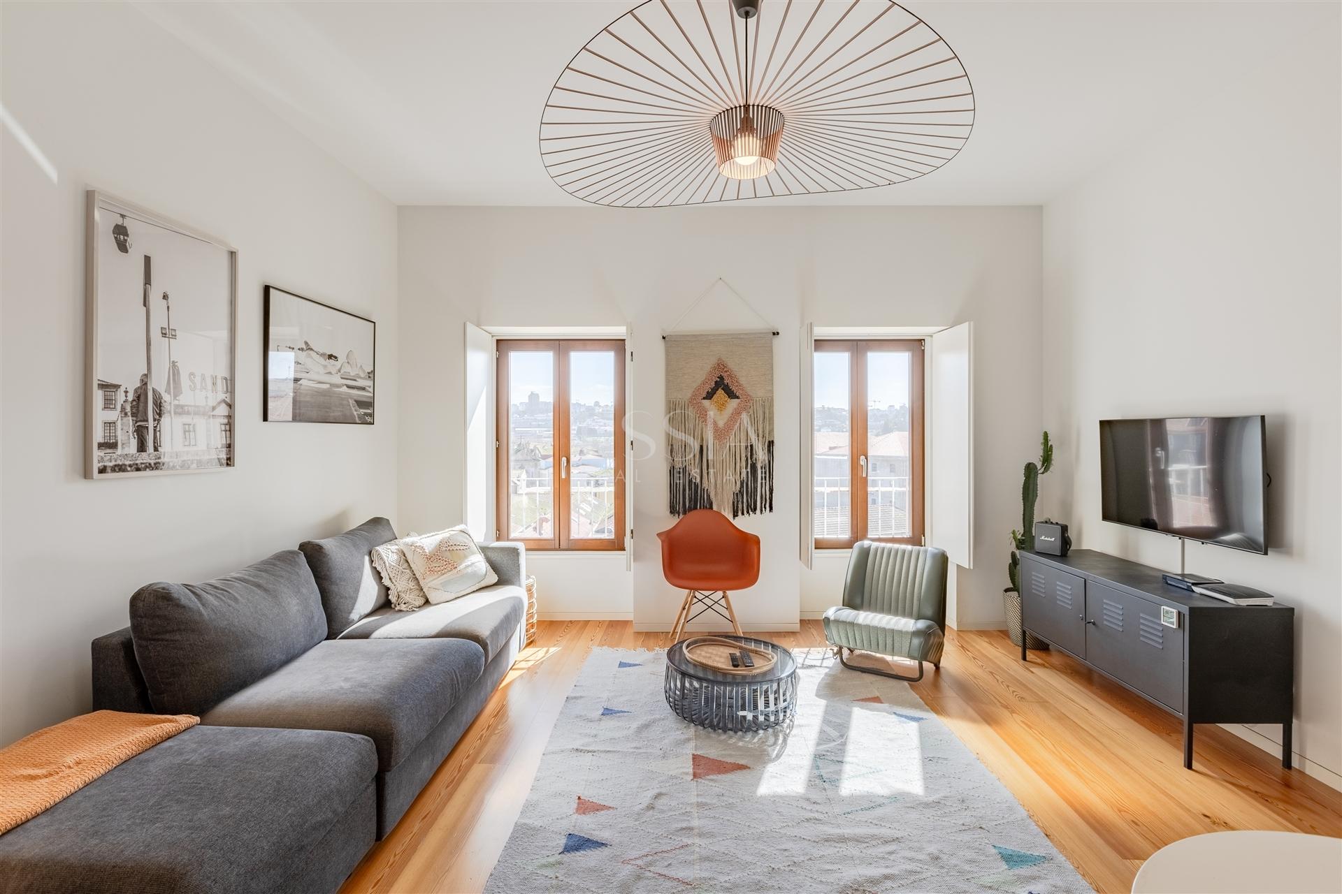 Apartamento T1 com Vista Rio na Alfândega do Porto