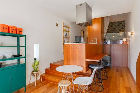 Apartamento T1 com Vista Rio na Alfândega do Porto