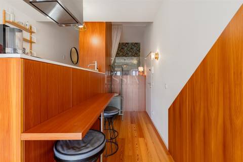 Apartamento T1 com Vista Rio na Alfândega do Porto