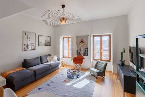 Apartamento T1 com Vista Rio na Alfândega do Porto