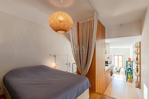 Apartamento T1 com Vista Rio na Alfândega do Porto