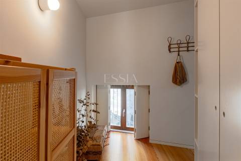 Apartamento T1 com Vista Rio na Alfândega do Porto