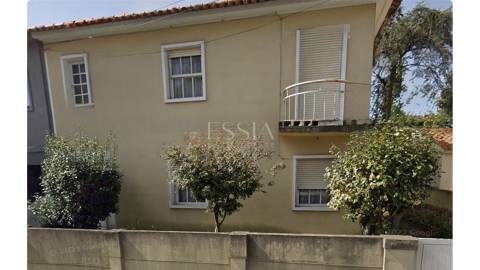 Moradia T4 com Jardim no Bairro da Marechal, Foz do Douro