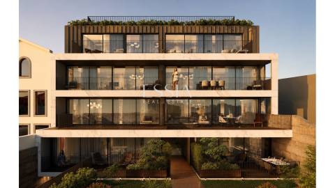Penthouse T3 com Rooftop e Vista Mar em Leça da Palmeira