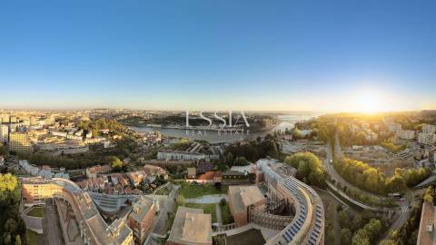 Apartamento T0+1 com Jardim no Palacete Douro, Porto