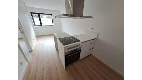 Apartamento T0 Novo em São Mamede de Infesta