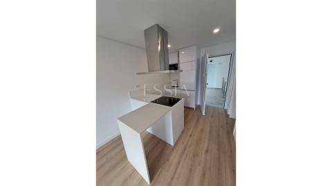 Apartamento T0 Novo em São Mamede de Infesta