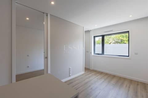 Apartamento T0 Novo em São Mamede de Infesta