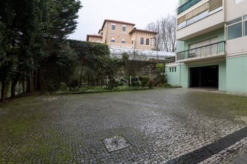 Garagem Coletiva Coberta  na Foz do Douro