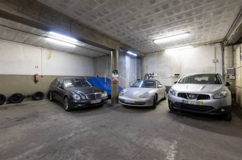 Garagem Coletiva Coberta  na Foz do Douro