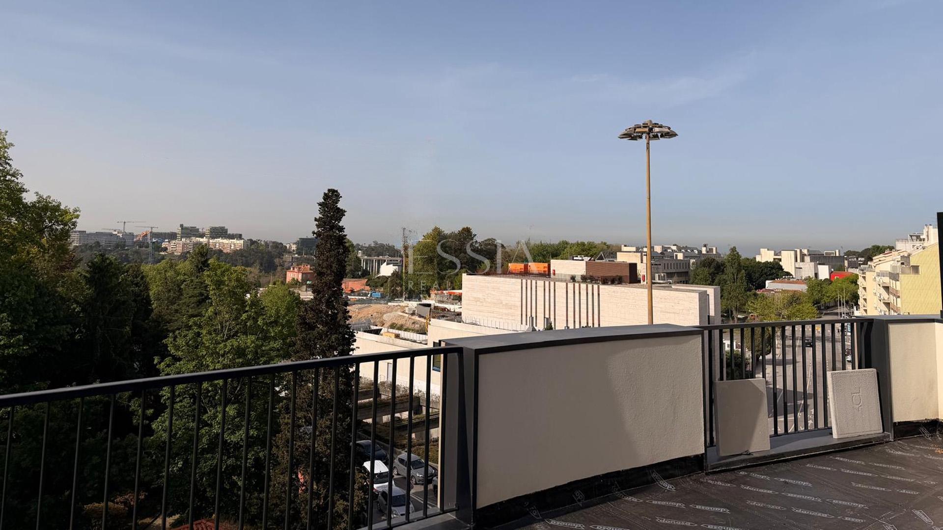 Apartamento T1 com Terraço de 41m² no Campo Alegre