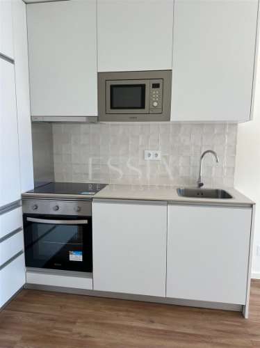 Apartamento T1 com Terraço de 41m² no Campo Alegre