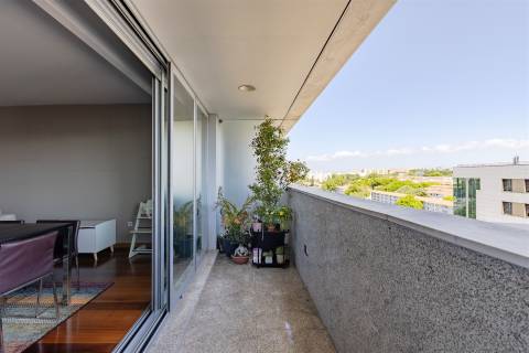 Apartamento T3 no Bessa com Varanda e Garagem box