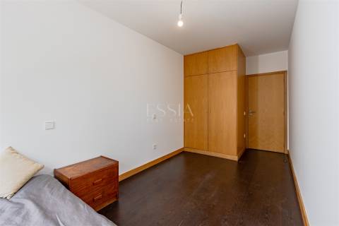 Apartamento T3 para Arrendar com Vista Douro