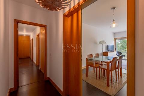 Apartamento T3 para Arrendar com Vista Douro
