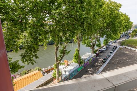 Apartamento T3 para Arrendar com Vista Douro