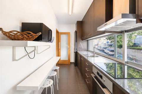 Apartamento T3 para Arrendar com Vista Douro
