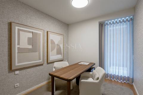 Apartamento T2 com Vista Rio e Mar nos Jardins da Arrábida