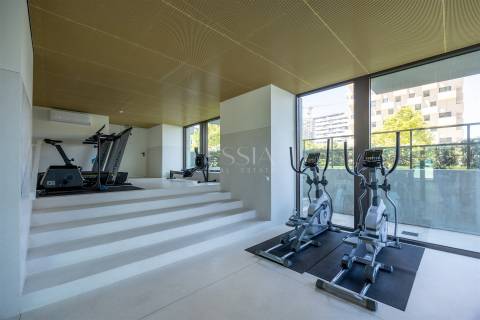 Apartamento T1 com Varandas no Flower Tower
