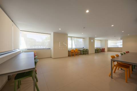 Apartamento T1 com Varandas no Flower Tower