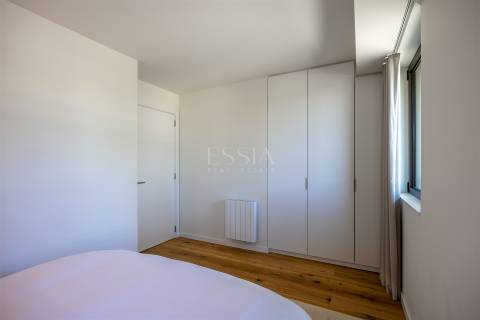 Apartamento T1 com Varandas no Flower Tower