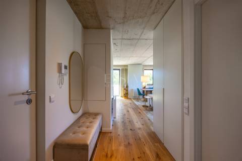 Apartamento T1 com Varandas no Flower Tower