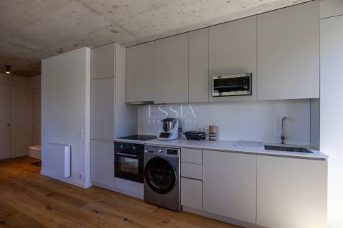 Apartamento T1 com Varandas no Flower Tower
