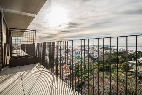 Apartamento T3 aos Jardins da Arrábida com Terraço de 94m2